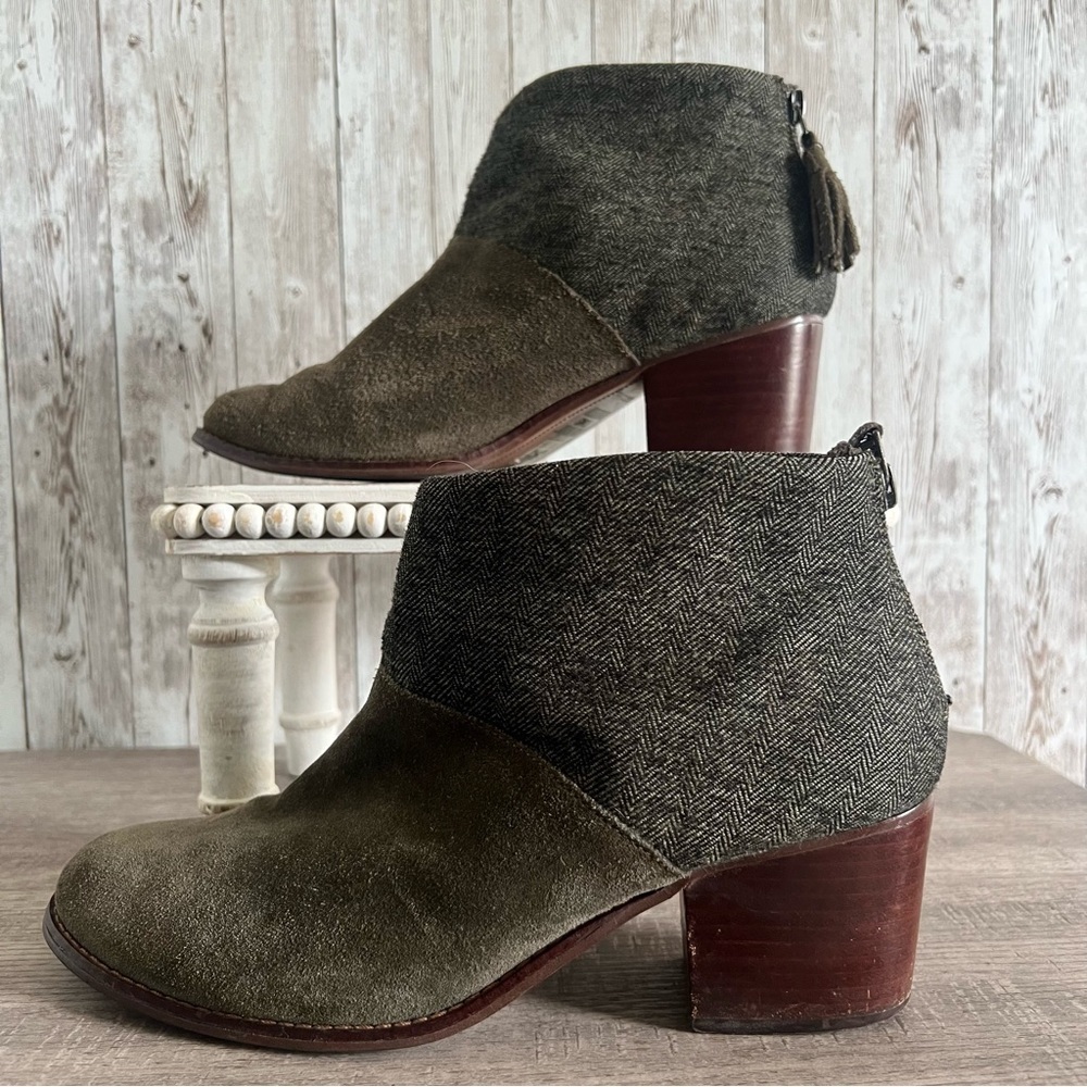Tom’s Tweed and Suede Ankle Boots 9